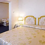 Grand Croce Di Malta מלון 4*