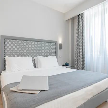 Hotel Grand Croce Di Malta 4*